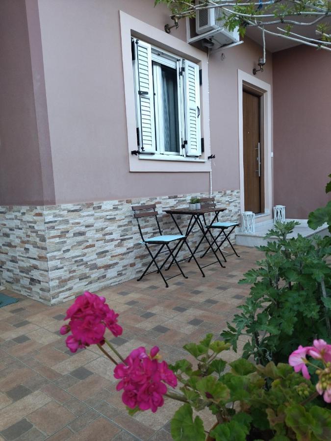B&B One Vonitsa Exteriör bild